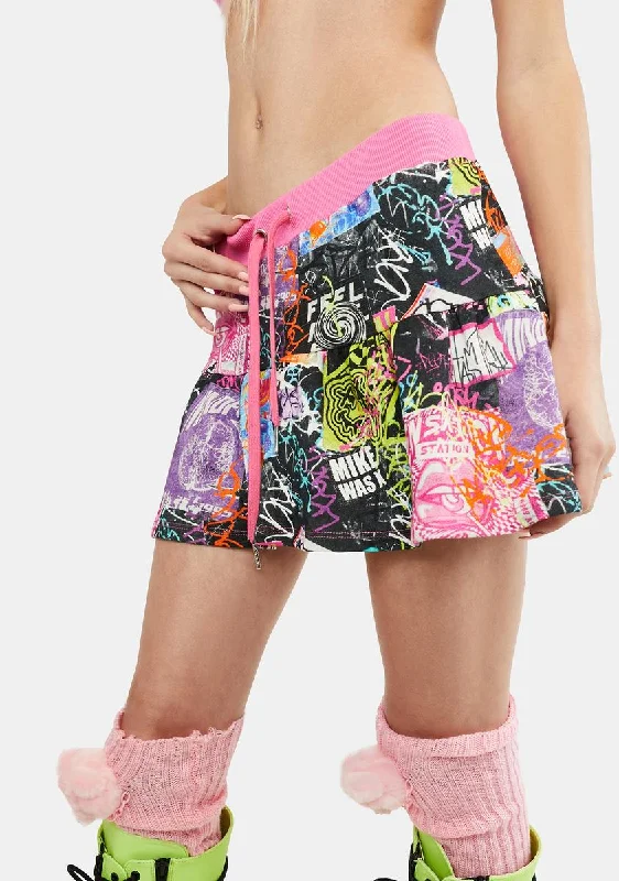 Women's Holiday Apparel Vintage-Inspired Style Offers Paint The Town Mini Skirt
