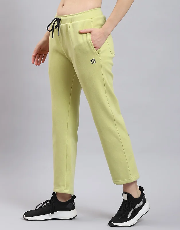 Timeless Women's Garments Fashion Forward Women Green Solid Regular Fit Winter Lower