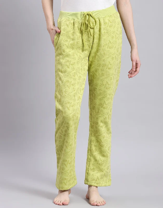 Women's Activewear Outfit Relaxed Style Women Green Printed Regular Fit Winter Lower