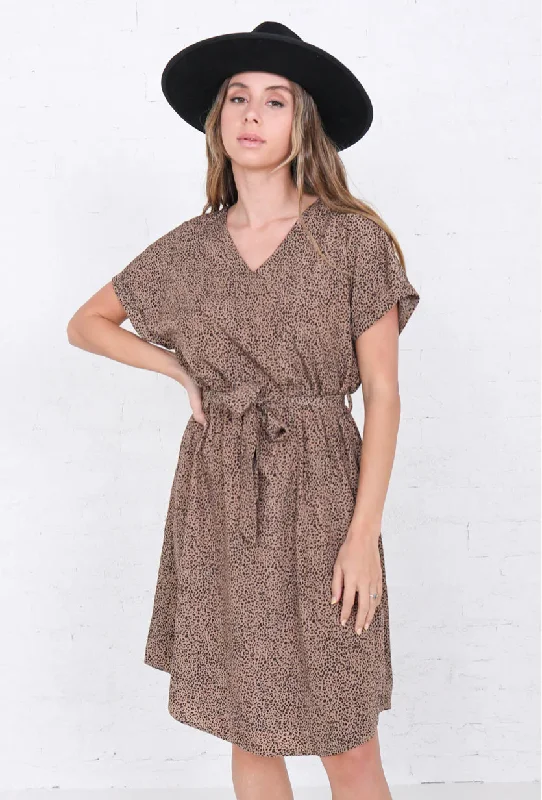 Women's Cozy Outfit For Lounging Absurdly Cheap Sale Brielle modest midi dress-final sale