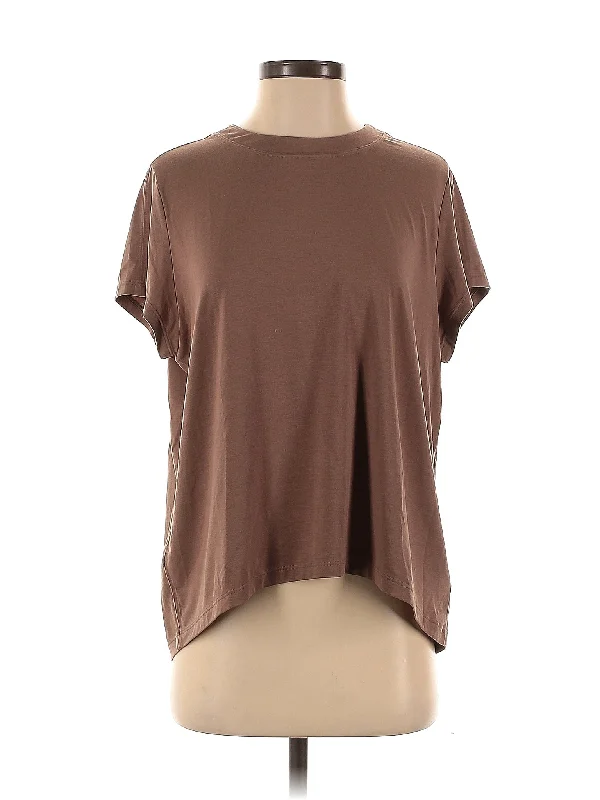 Stylish Women's Outerwear Apparel Fresh Styles, Fresh Deals Short Sleeve T Shirt